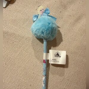 Disney elsa Frozen Blue Fluffy Top Pen
